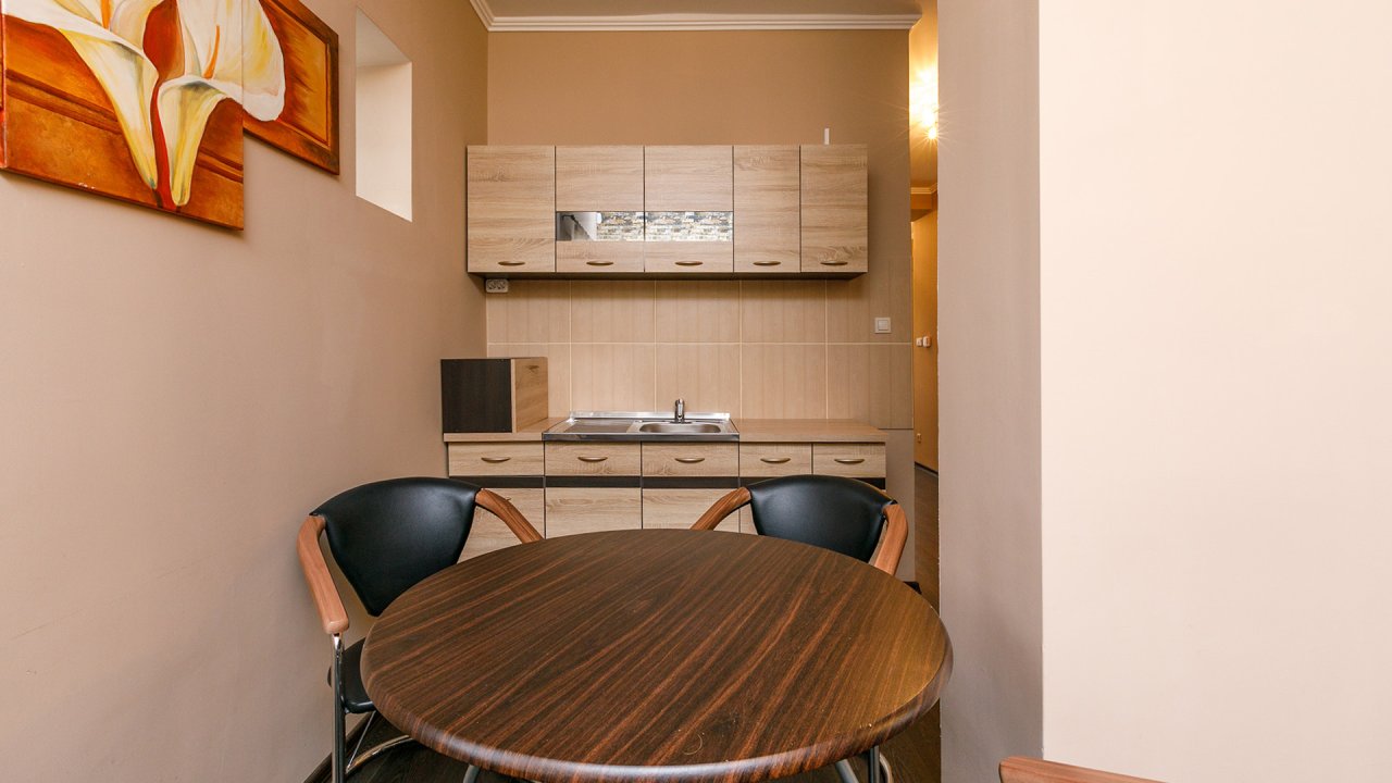 (AAA) Einfamilienhaus mit Pool in ruhiger Straße von Héviz (33395-2)