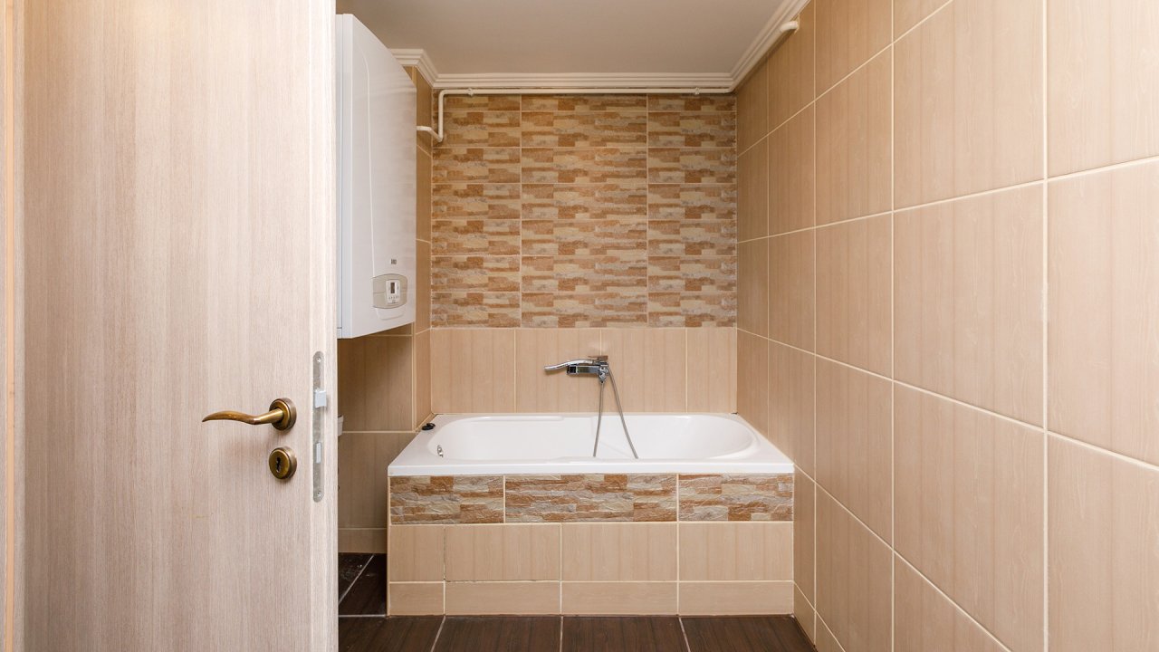(AAA) Einfamilienhaus mit Pool in ruhiger Straße von Héviz (33395-2)