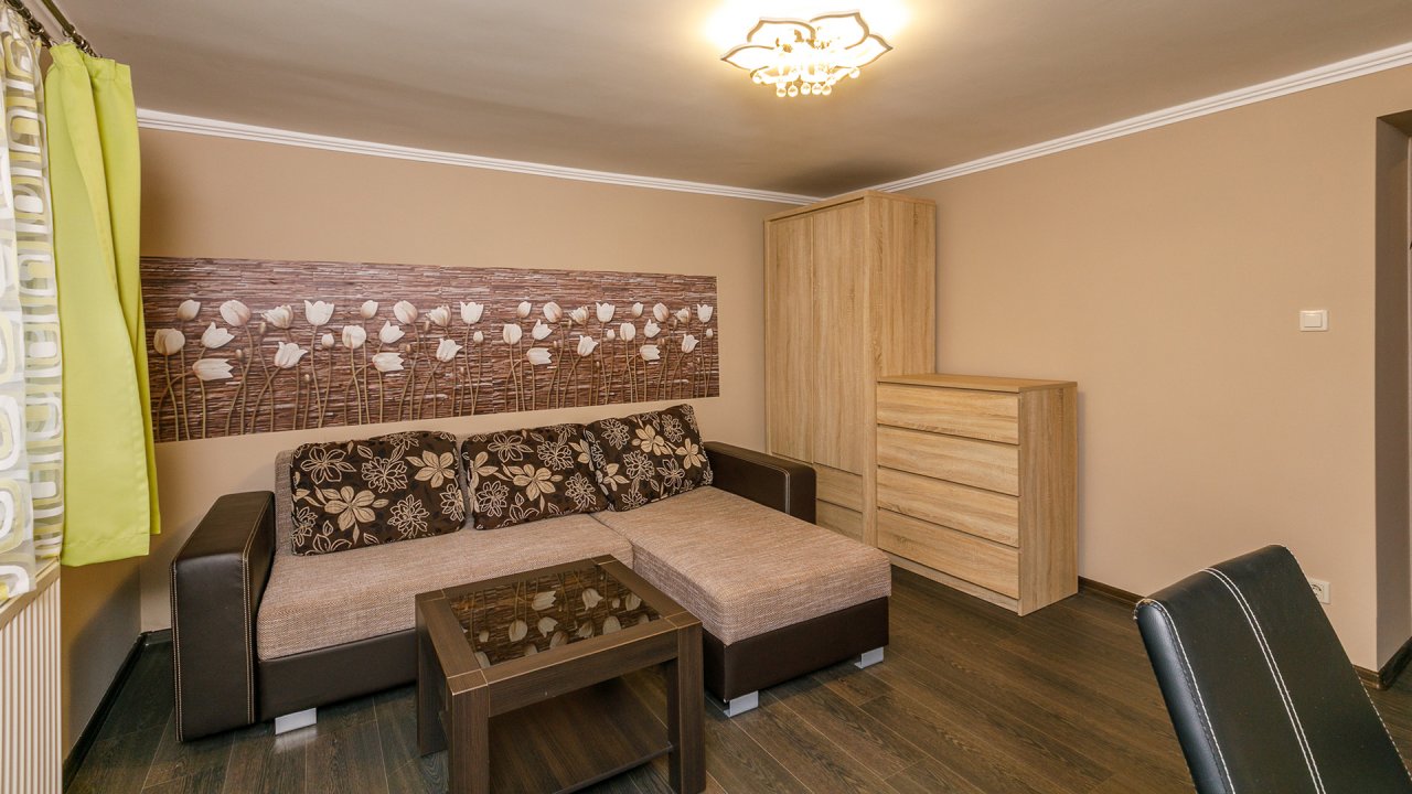 (AAA) Einfamilienhaus mit Pool in ruhiger Straße von Héviz (33395-2)