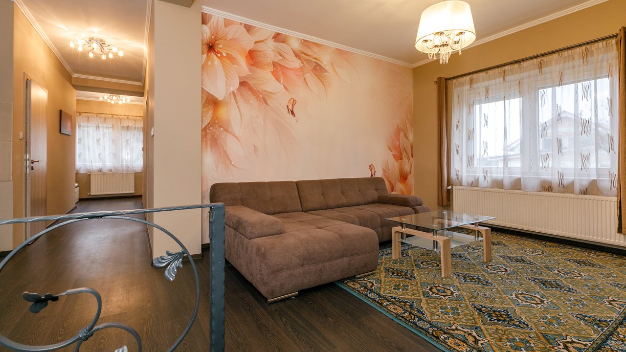 (AAA) Einfamilienhaus mit Pool in ruhiger Straße von Héviz (33395-2)