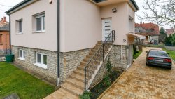 (AAA) Einfamilienhaus mit Pool in ruhiger Straße von Héviz (33395-2)