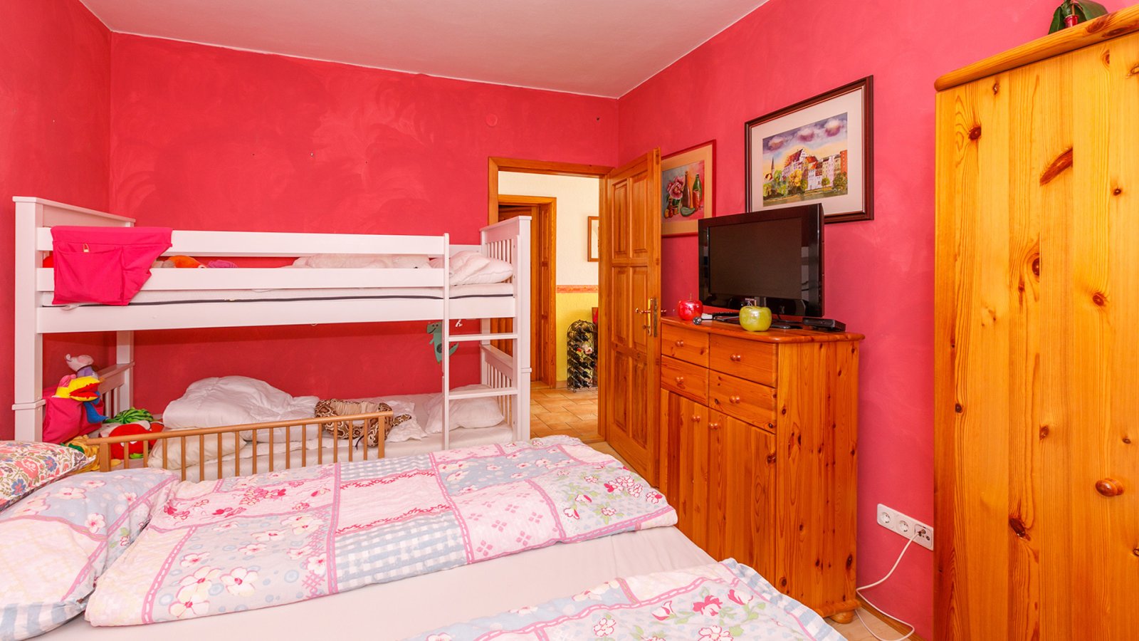 (BAA) Familienhaus mit fantastischem Grundstück und Panoramablick (33502-3)