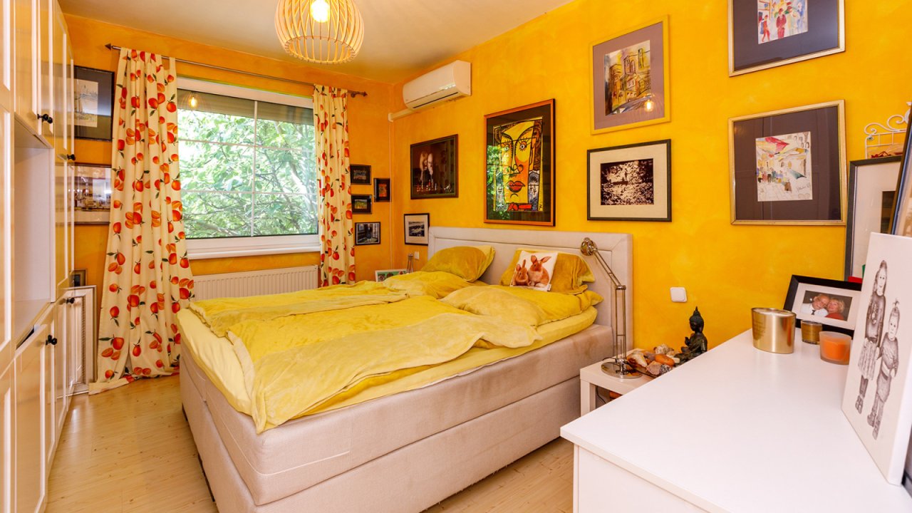 (BAA) Familienhaus mit fantastischem Grundstück und Panoramablick (33502-3)