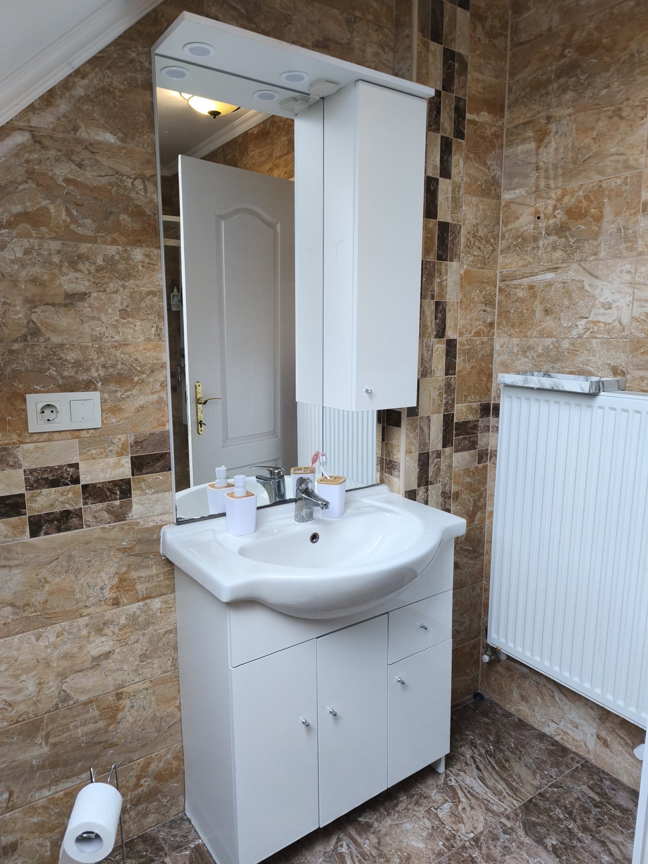 (AAA) Luxuriöses Anwesen mit Wellnessoase &amp; Apartment (IN2091)