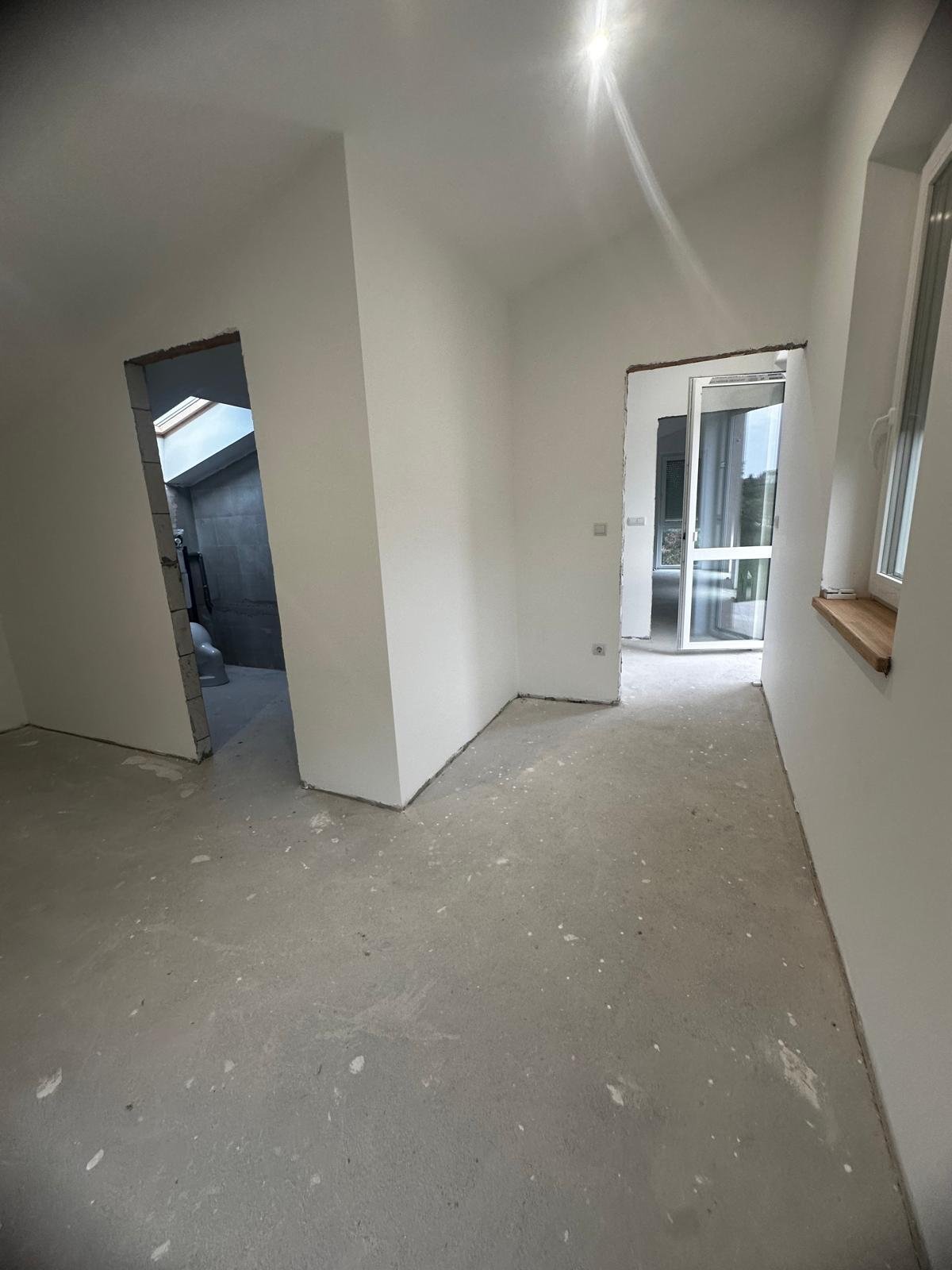 (AAA) Modernes Smart-Home mit Panoramablick auf den Balaton (BI25195)