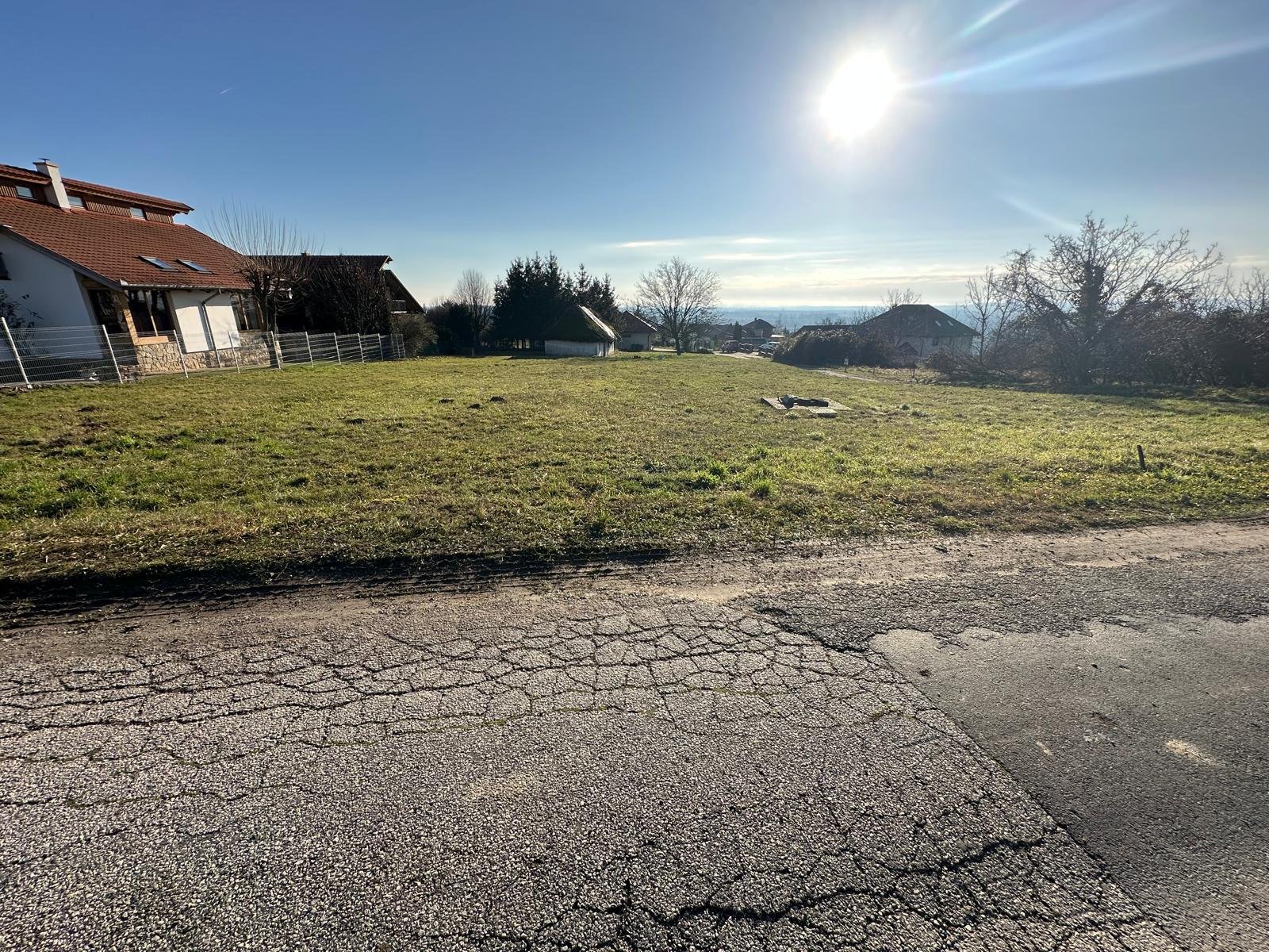 (A-A) Baugrundstück in Höhenlage oberhalb von Héviz