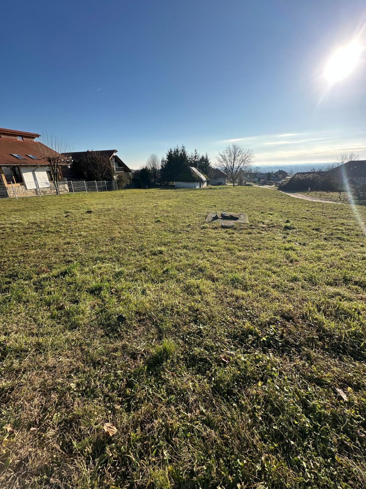 (A-A) Baugrundstück in Höhenlage oberhalb von Héviz (BI4986)