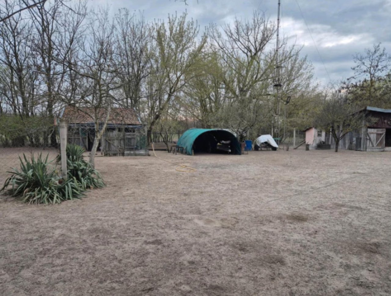 (ABA) Tanya - Alleinstehendes Bauernhaus für Tierhaltung (ROG19)