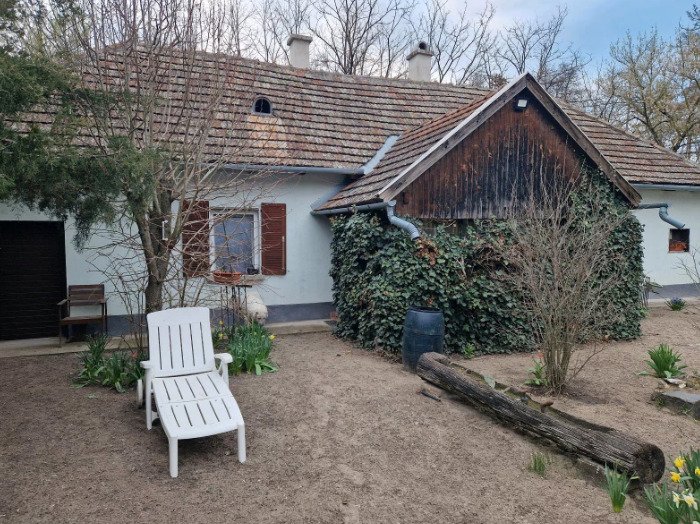 (ABA) Tanya - Alleinstehendes Bauernhaus für Tierhaltung