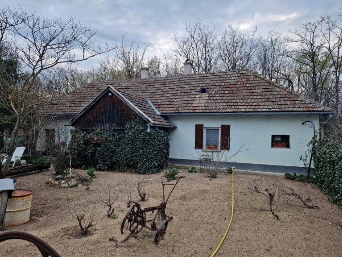 (ABA) Tanya - Alleinstehendes Bauernhaus für Tierhaltung