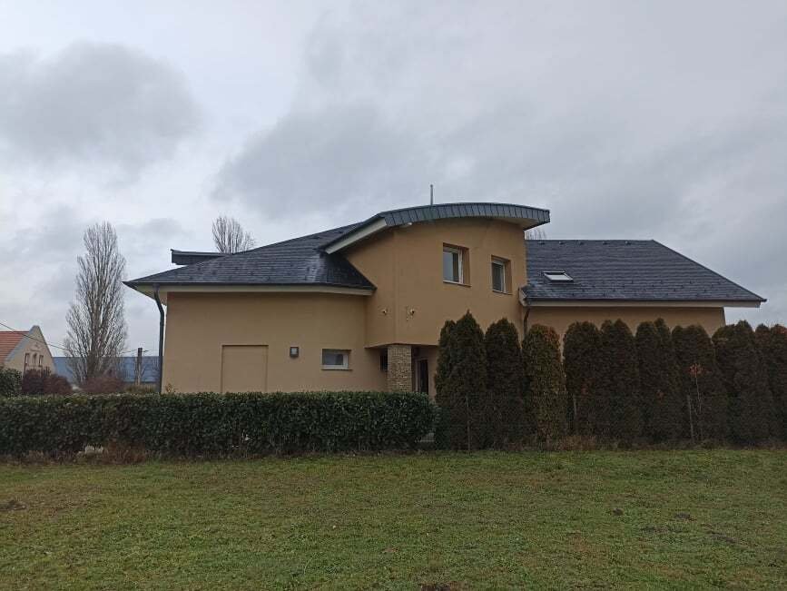 (AAA) Luxushaus für zwei Generationen am Balaton (KE07)