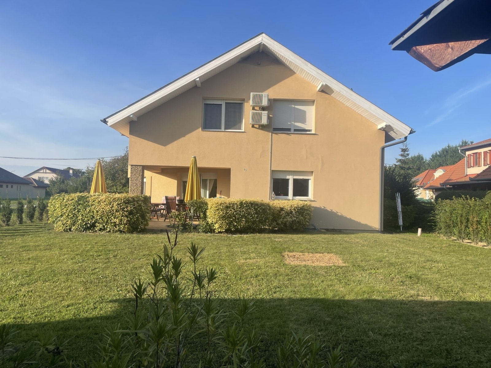 (AAA) Luxushaus für zwei Generationen am Balaton