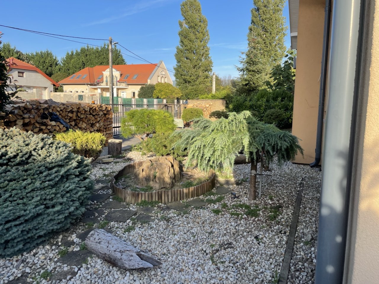 (AAA) Luxushaus für zwei Generationen am Balaton (KE07)