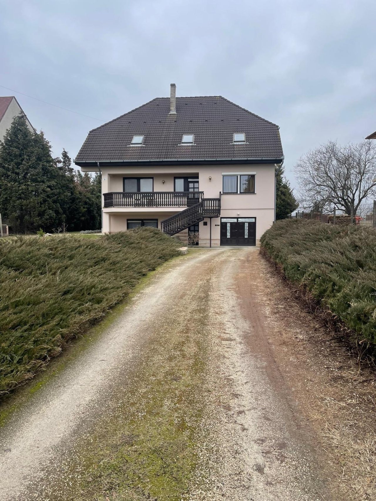 (ABA) Familienhaus für drei Generationen mit Panoramablick (BI6054)