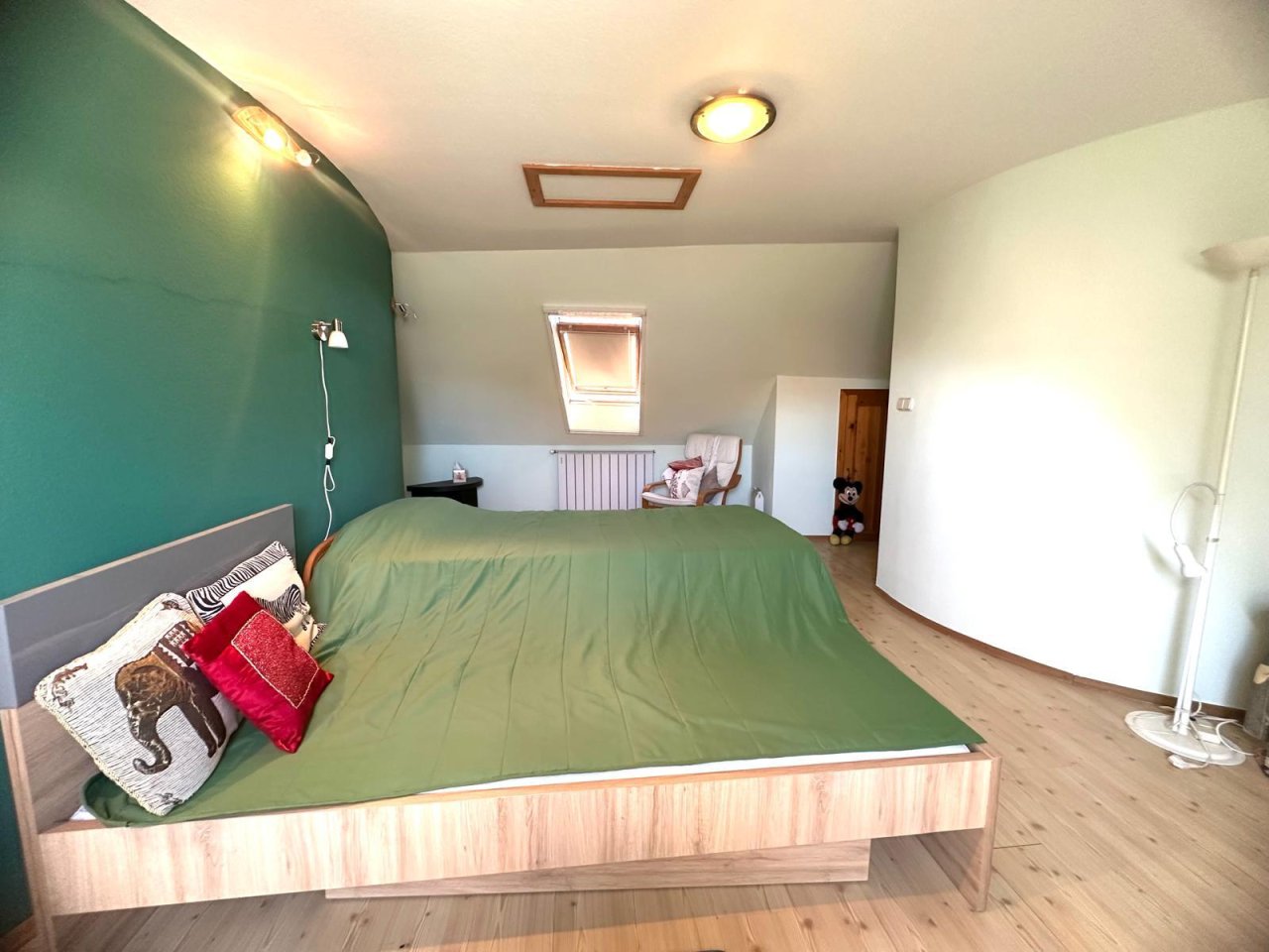 (AAA) Einfamilienhaus mit Praxis und Wohnungen (BI1798)