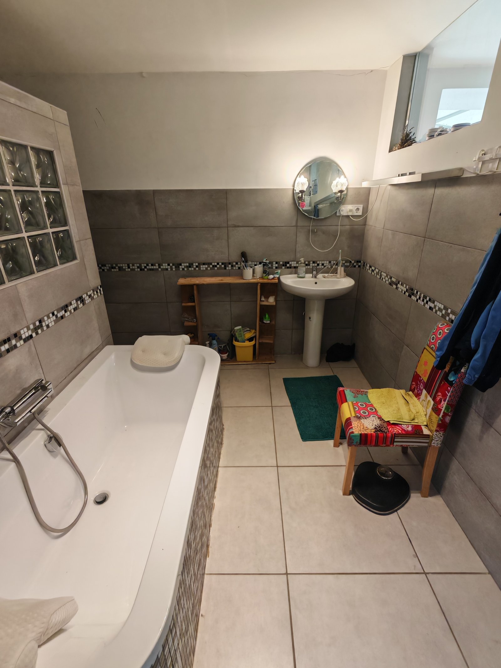 (AAA) Großes Landhaus mit Einliegerwohnung in sehr ruhiger, idyllischer Lage & trotzdem zentral (CM250-2)