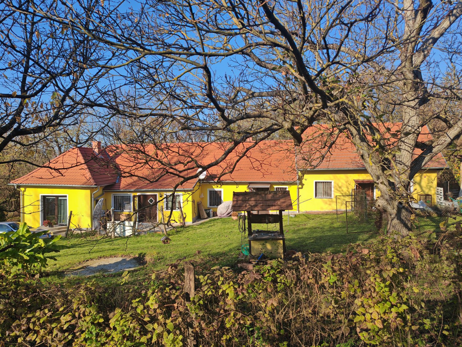 (AAA) Großes Landhaus mit Einliegerwohnung in sehr ruhiger, idyllischer Lage & trotzdem zentral (CM250-2)