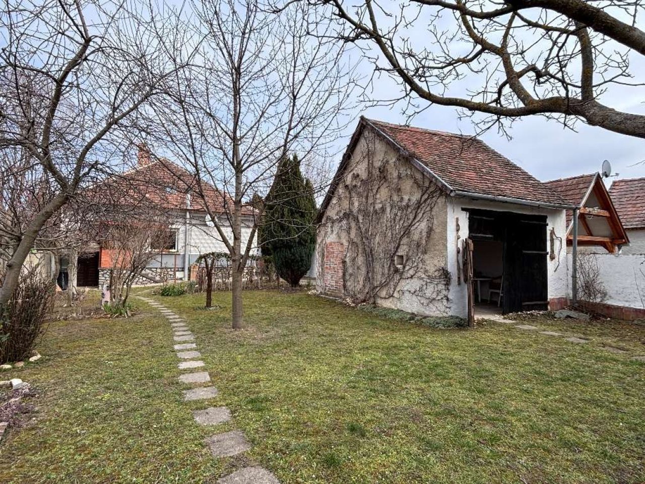 (AAA) Einfamilienhaus mit vielen Möglichkeiten (WH2800)
