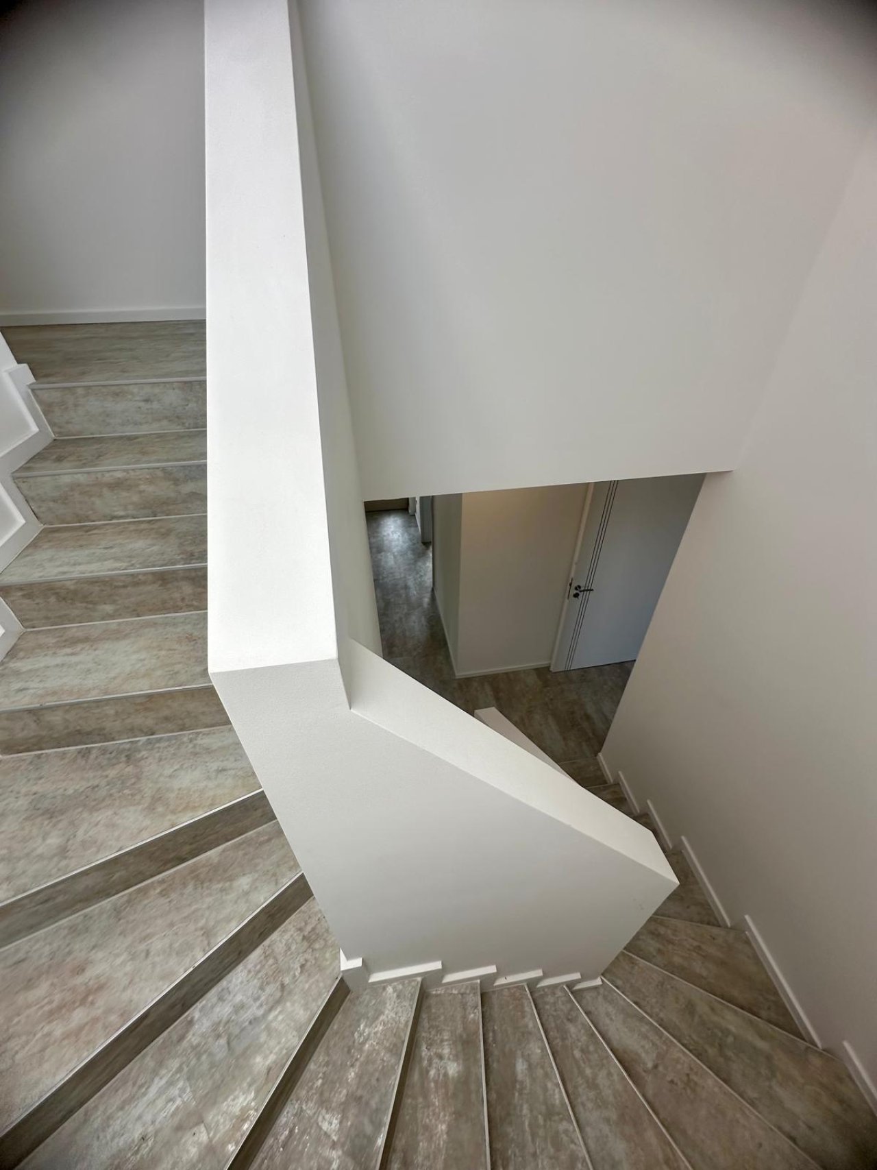 (AAA) Neu erbautes, exklusives Einfamilienhaus (BI6674)