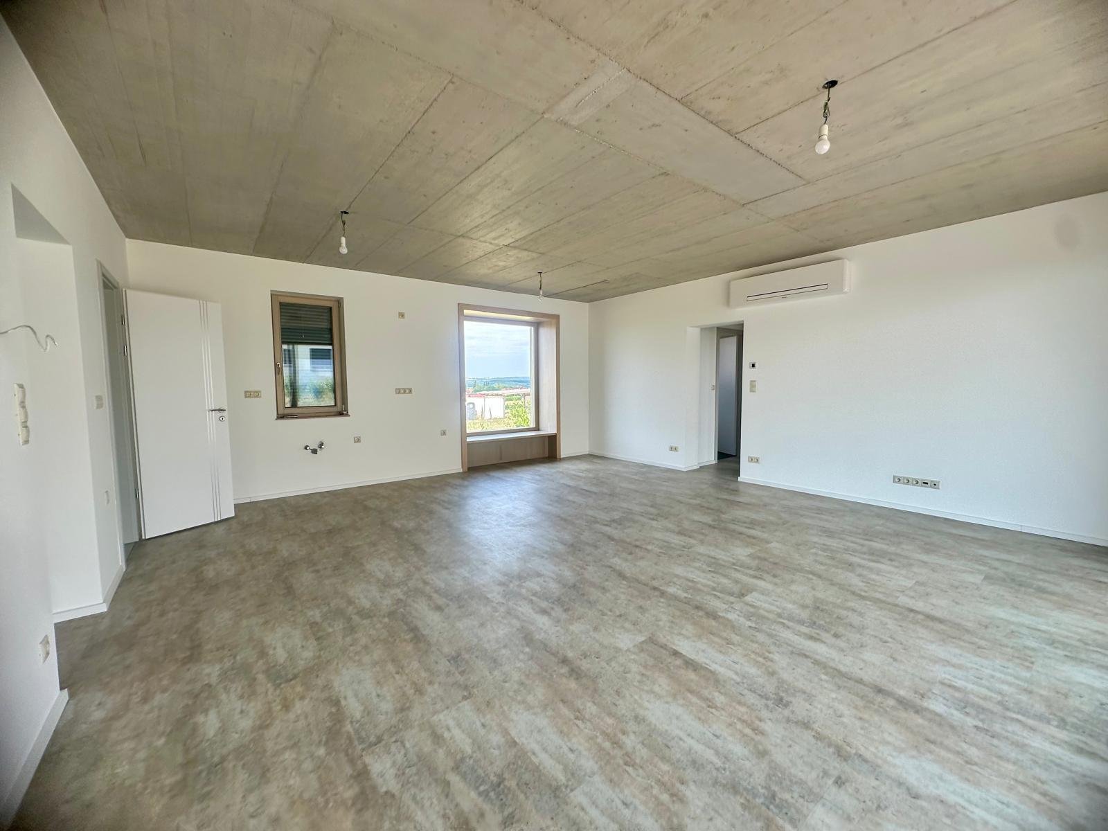 (AAA) Neu erbautes, exklusives Einfamilienhaus (BI6674)