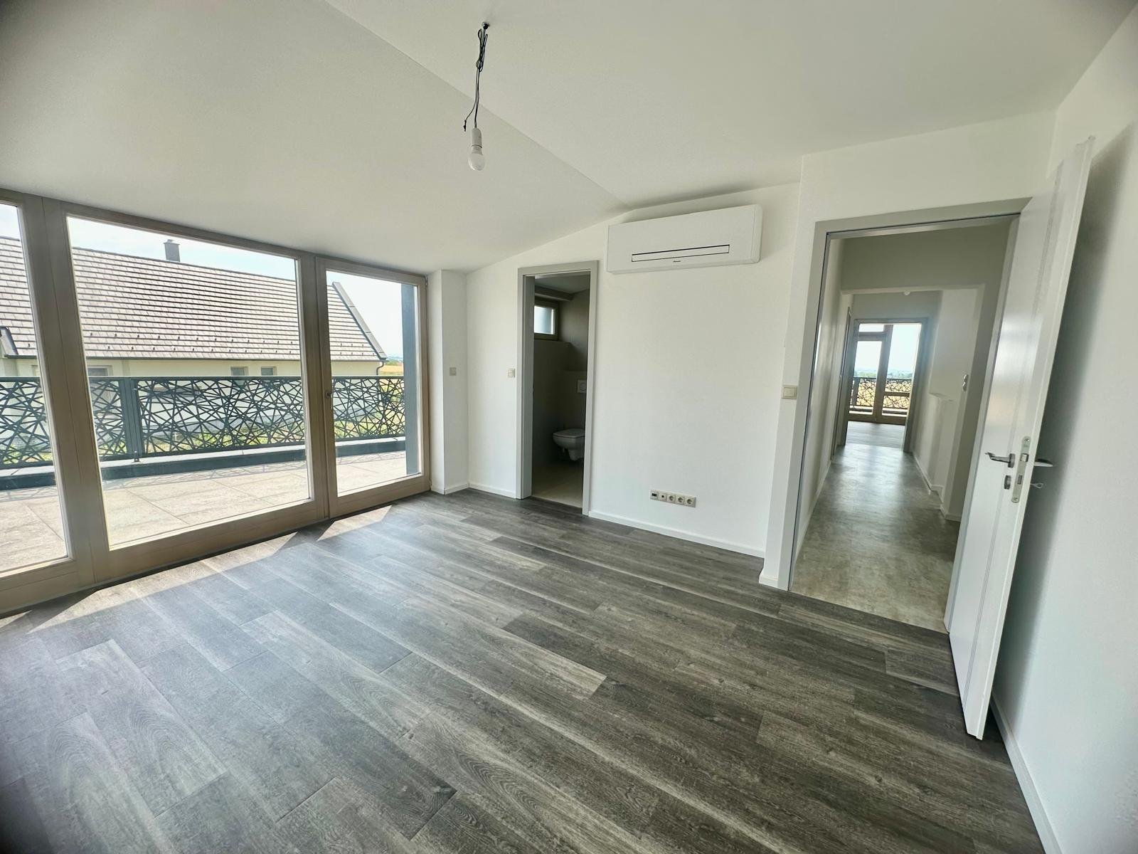 (AAA) Neu erbautes, exklusives Einfamilienhaus (BI6674)