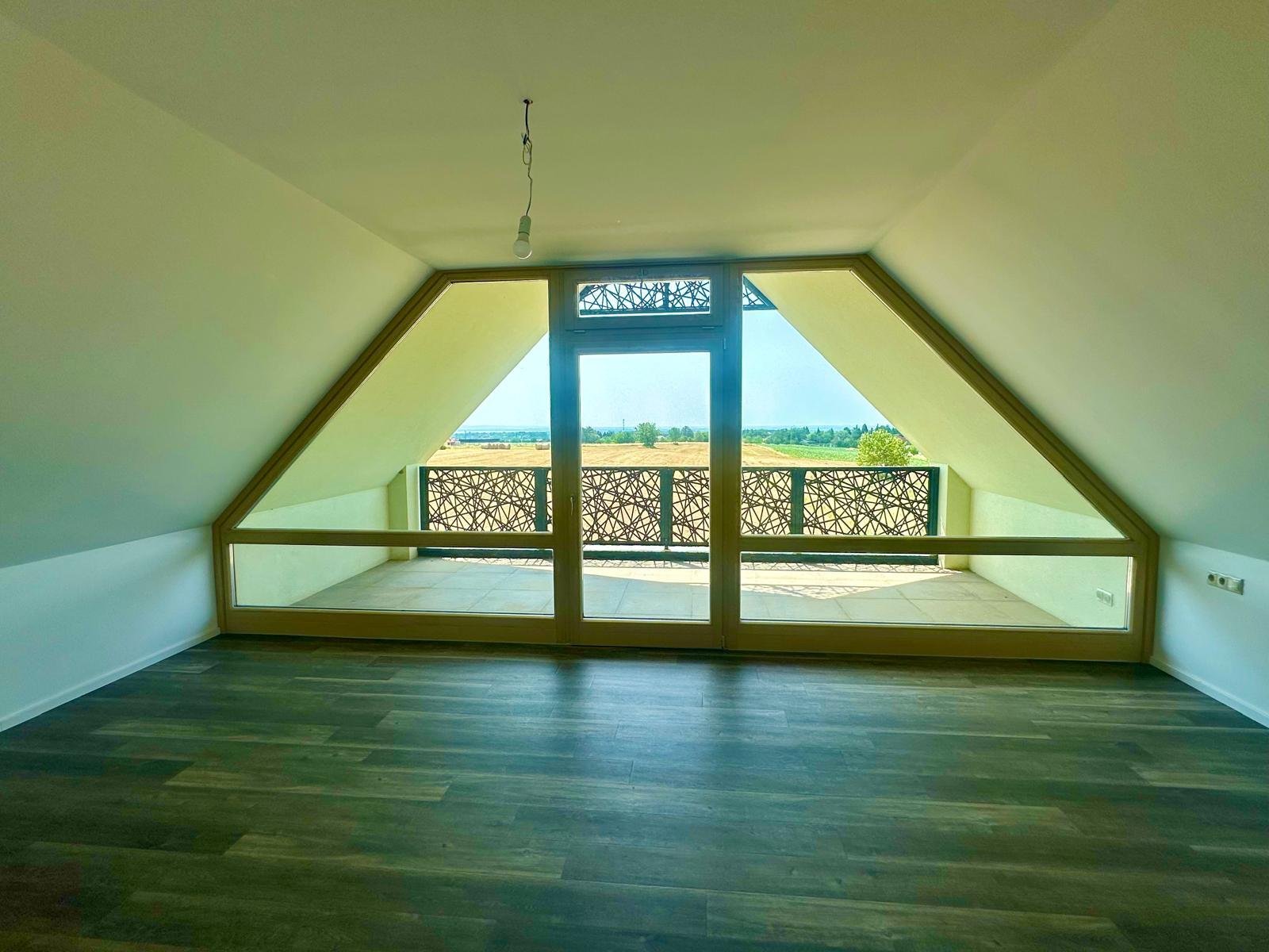 (AAA) Neu erbautes, exklusives Einfamilienhaus (BI6674)