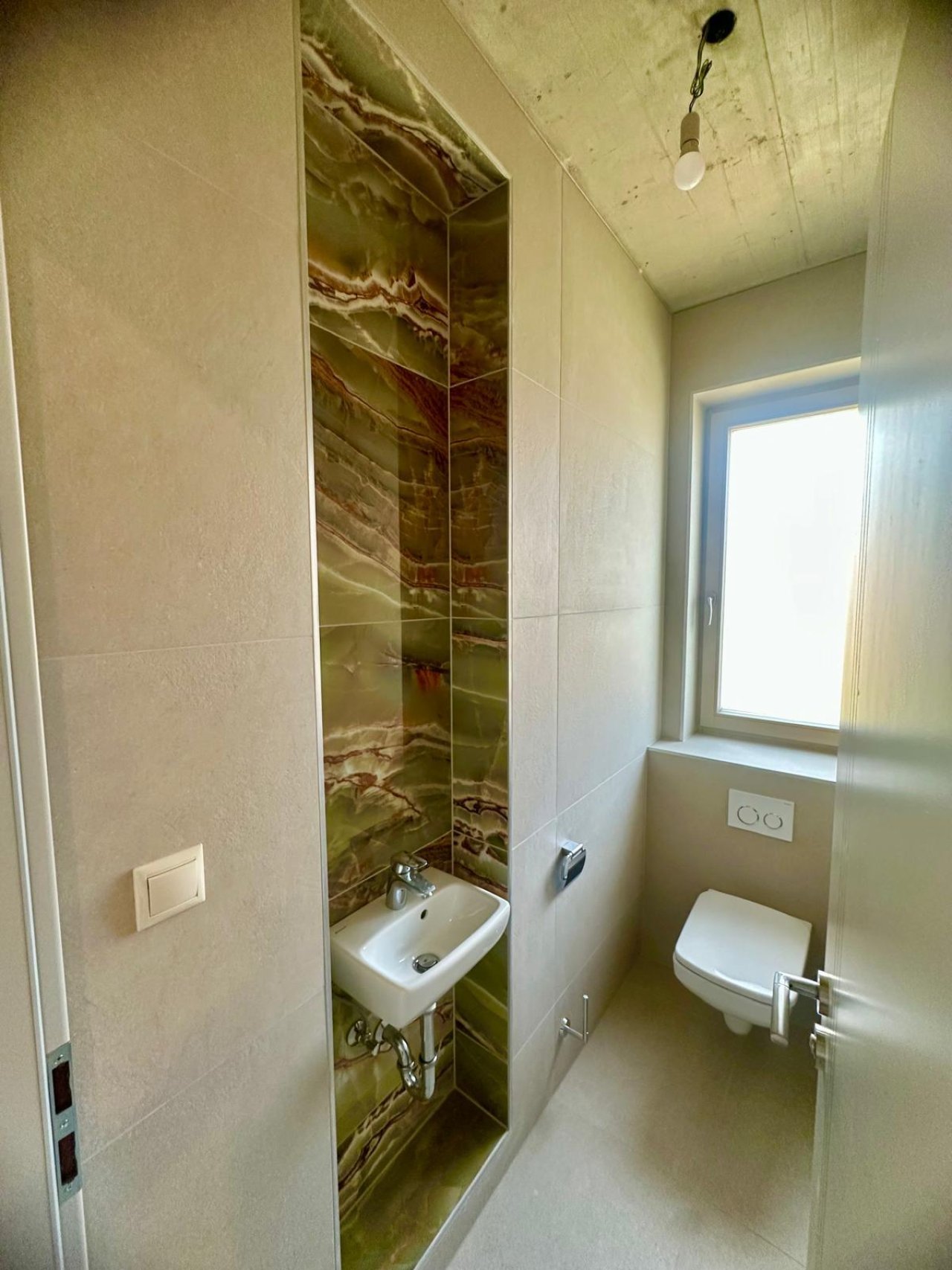 (AAA) Neu erbautes, exklusives Einfamilienhaus (BI6674)