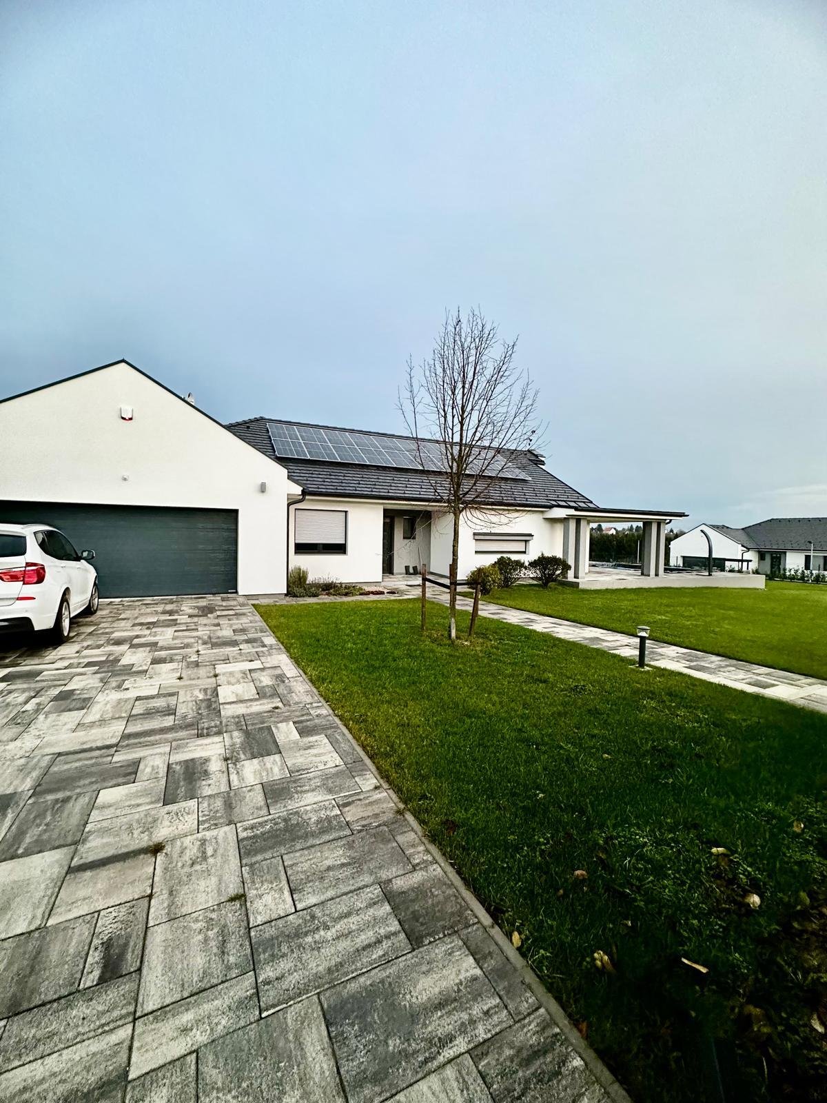(AAA) Neu erbautes, exklusives Einfamilienhaus (IB7273)