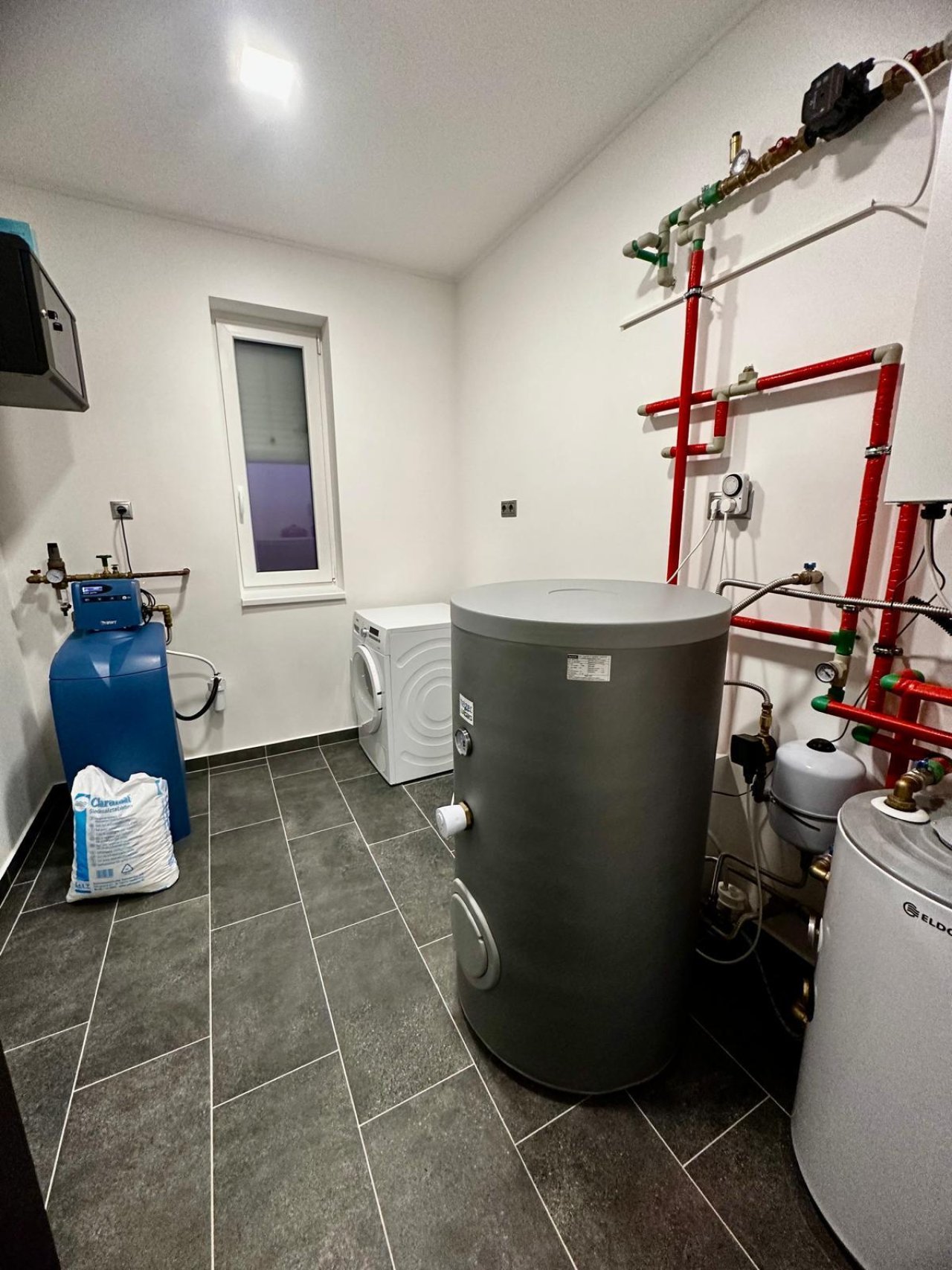 (AAA) Neu erbautes, exklusives Einfamilienhaus (IB7273)