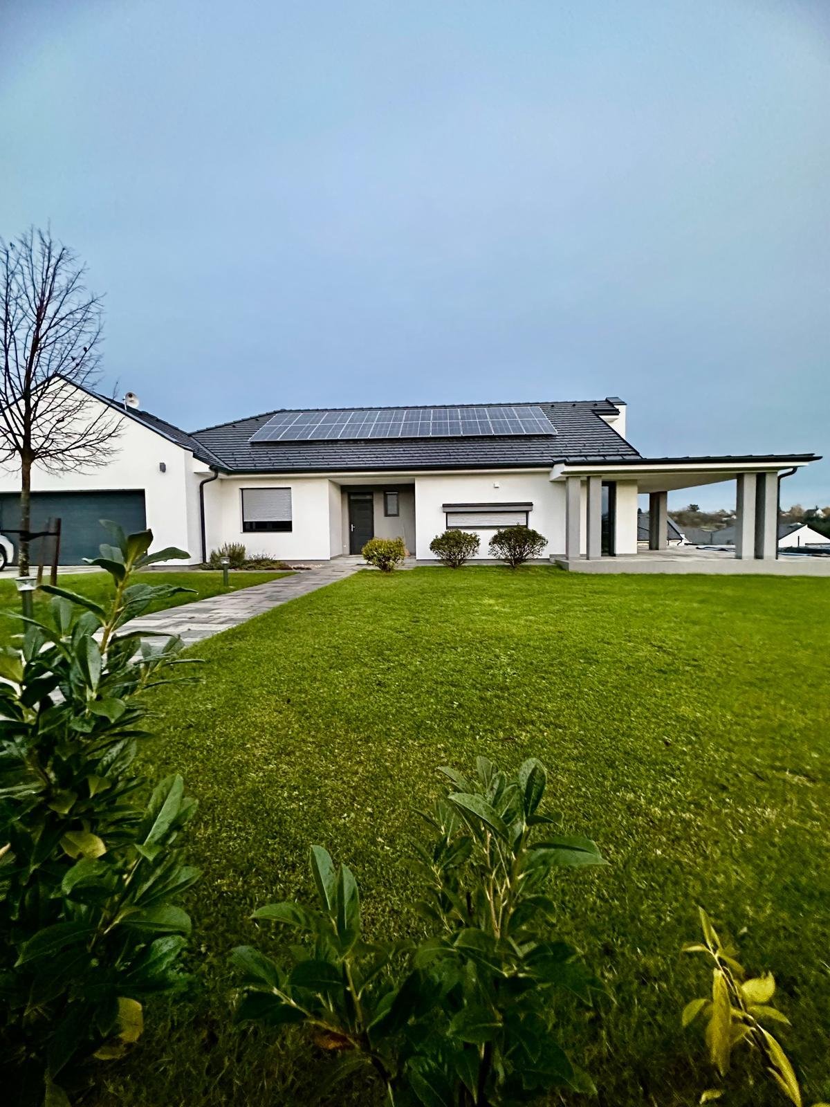 (AAA) Neu erbautes, exklusives Einfamilienhaus (IB7273)