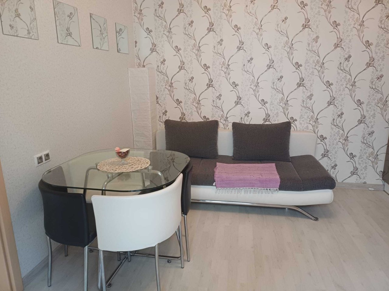 (AAA) 6 Apartments mit insgesamt 12 Zimmern (KE03)