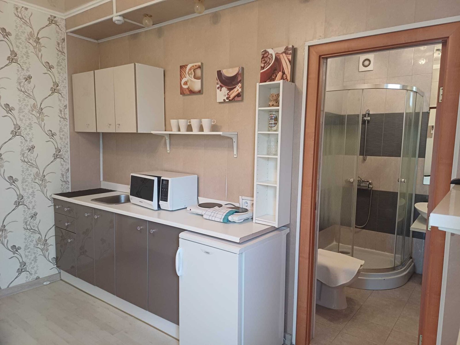 (AAA) 6 Apartments mit insgesamt 12 Zimmern (KE03)