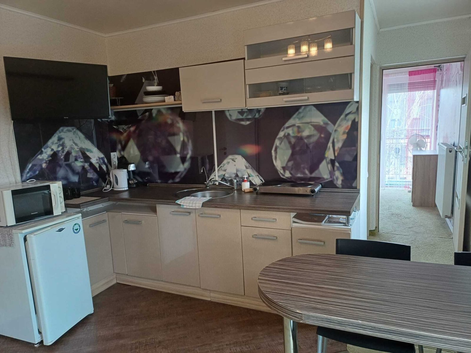 (AAA) 6 Apartments mit insgesamt 12 Zimmern