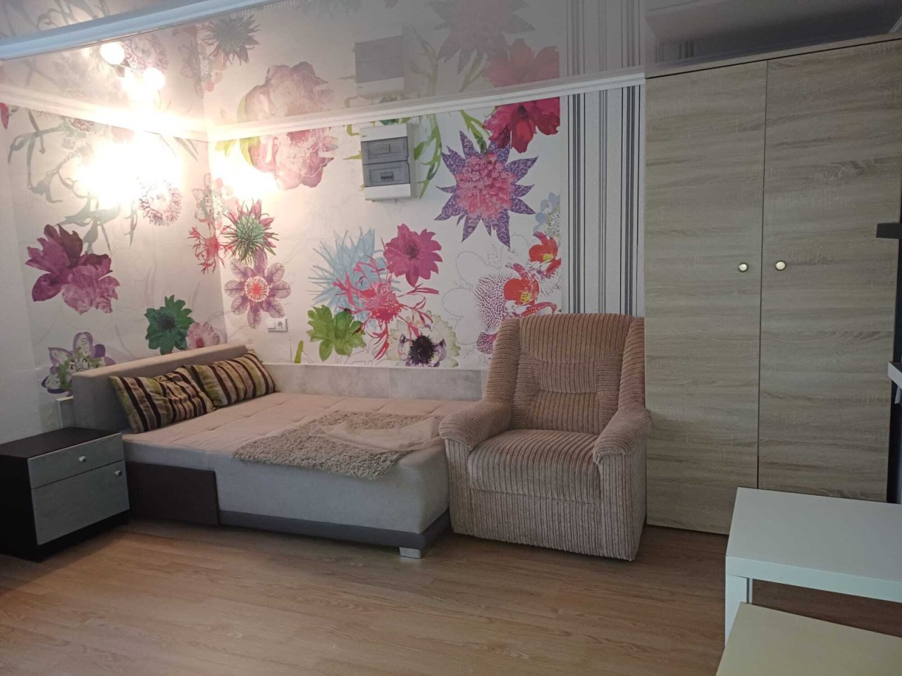 (AAA) 6 Apartments mit insgesamt 12 Zimmern (KE03)