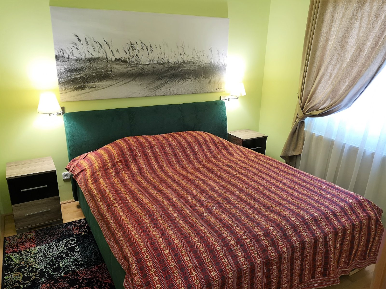 (AAA) Gästehaus mit 5 Apartments in der beliebtesten Straße des Kurorts (KE04)