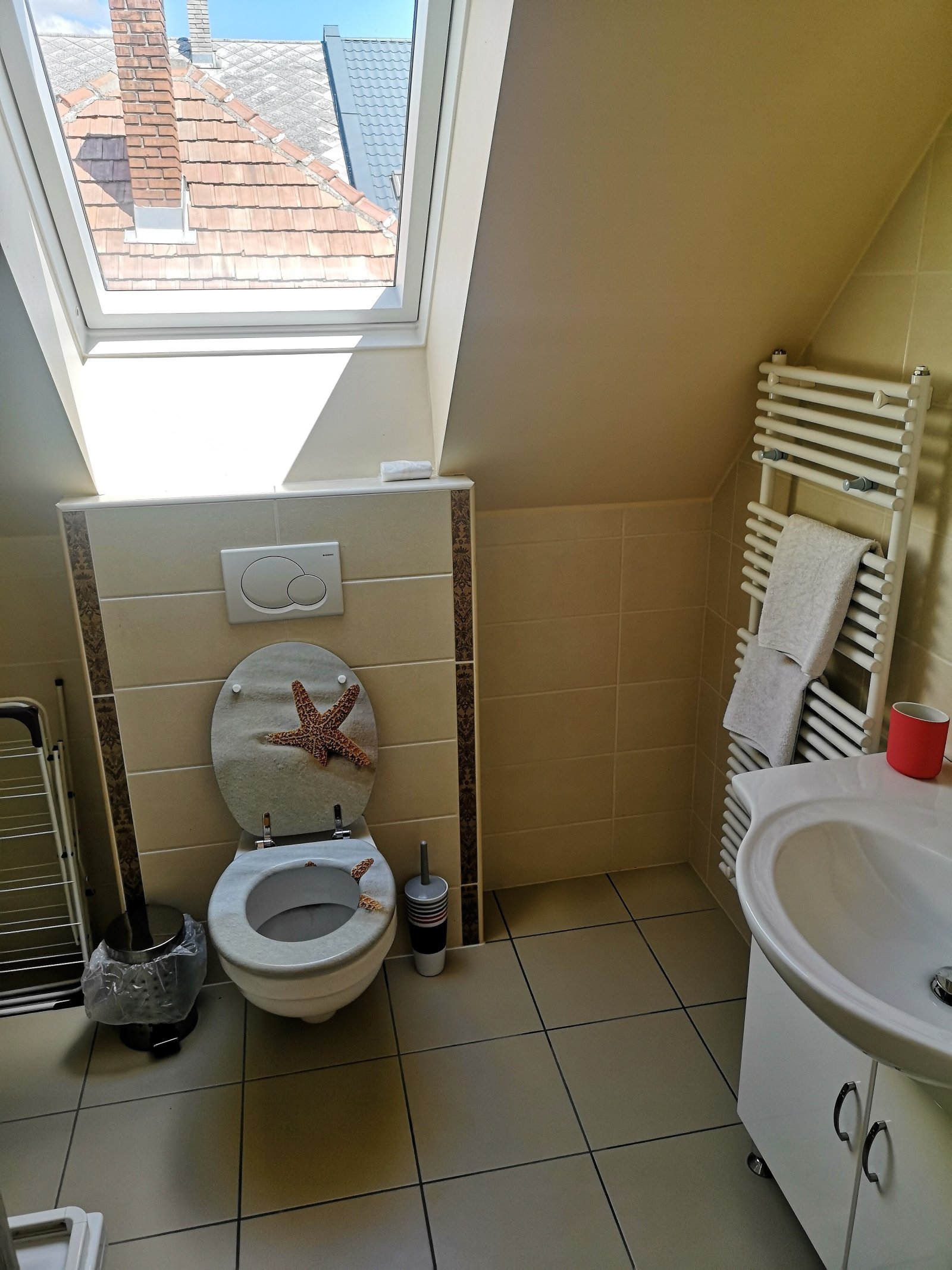 (AAA) Gästehaus mit 5 Apartments in der beliebtesten Straße des Kurorts (KE04)