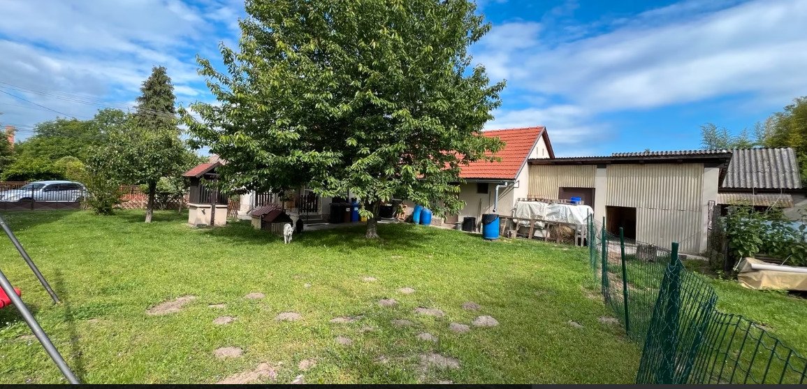 (BAA) Haus in einem ruhigen Ort, in der Nähe vom Balaton