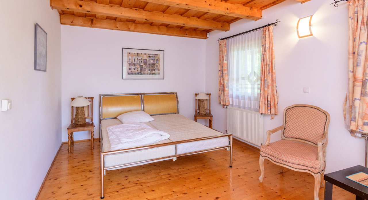 (AAA) Beeindruckenes Landhaus am Nordufer als auch repräsentater Firmensitz (11690)
