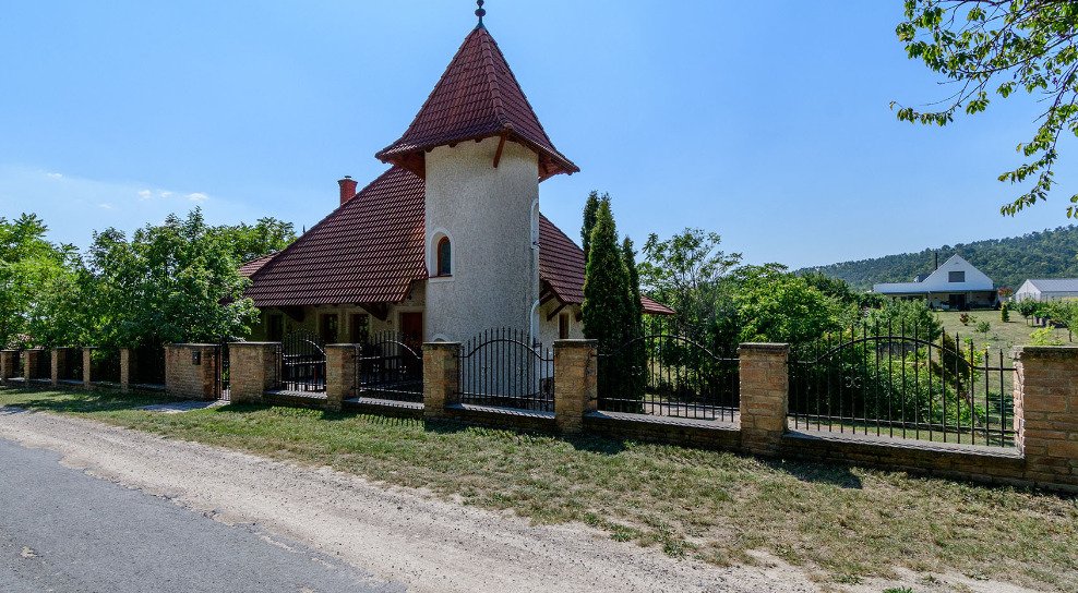 (AAA) Beeindruckenes Landhaus am Nordufer als auch repräsentater Firmensitz