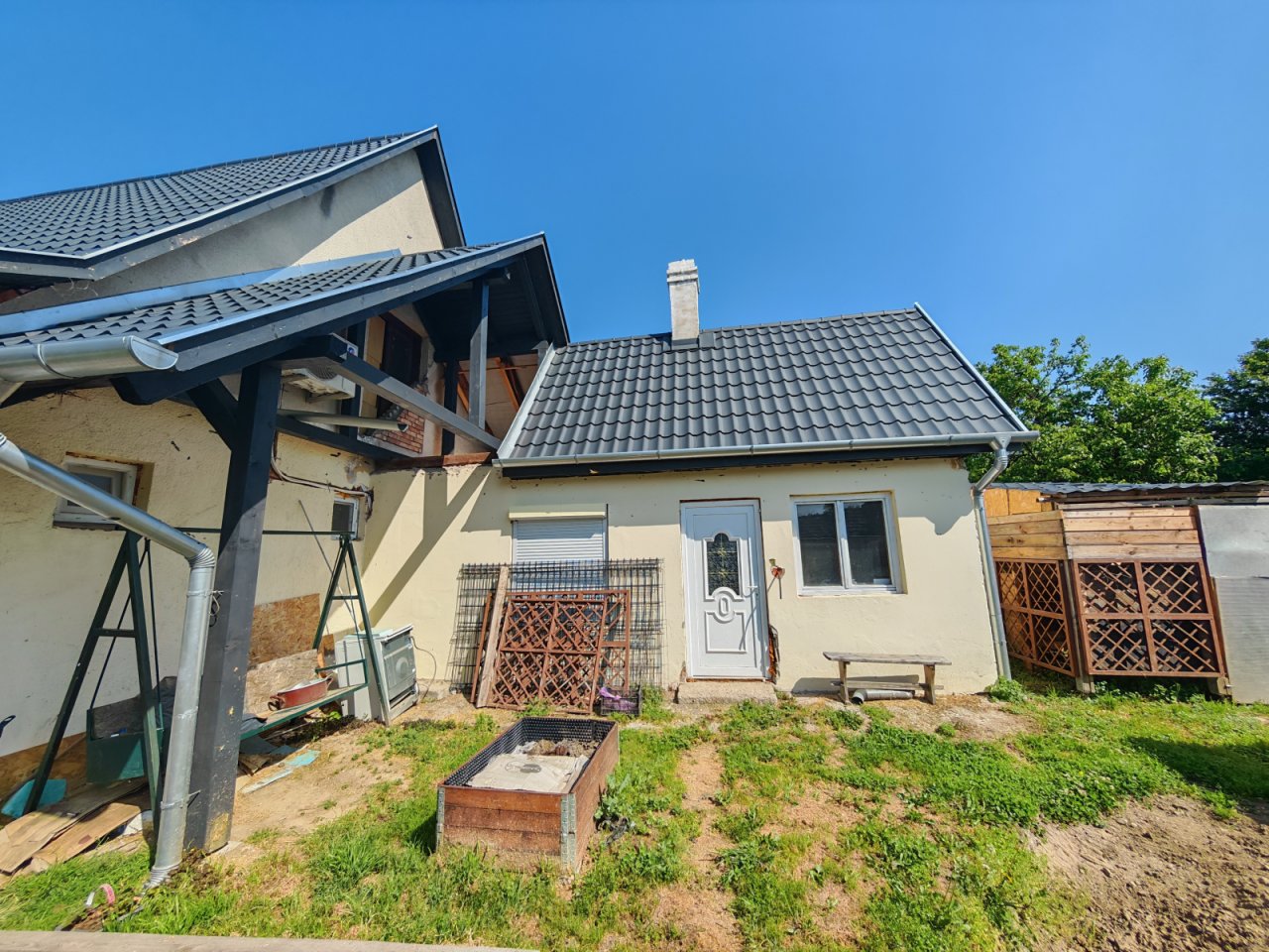 (BBA) Renoviertes Einfamilienhaus in ruhiger Lage (BB5593)