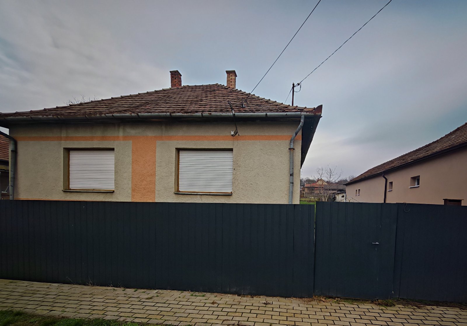 (BBA) Renovierungsbedürftiges  Haus in ruhiger Umgebung