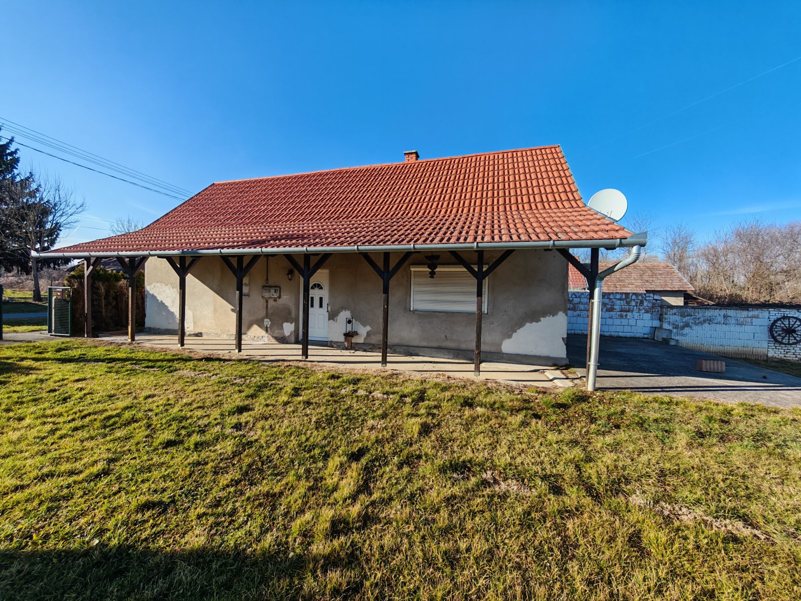 (ABA) Renoviertes Einfamilienhaus in ruhiger, naturnaher Lage mit Doppel-Grundstück