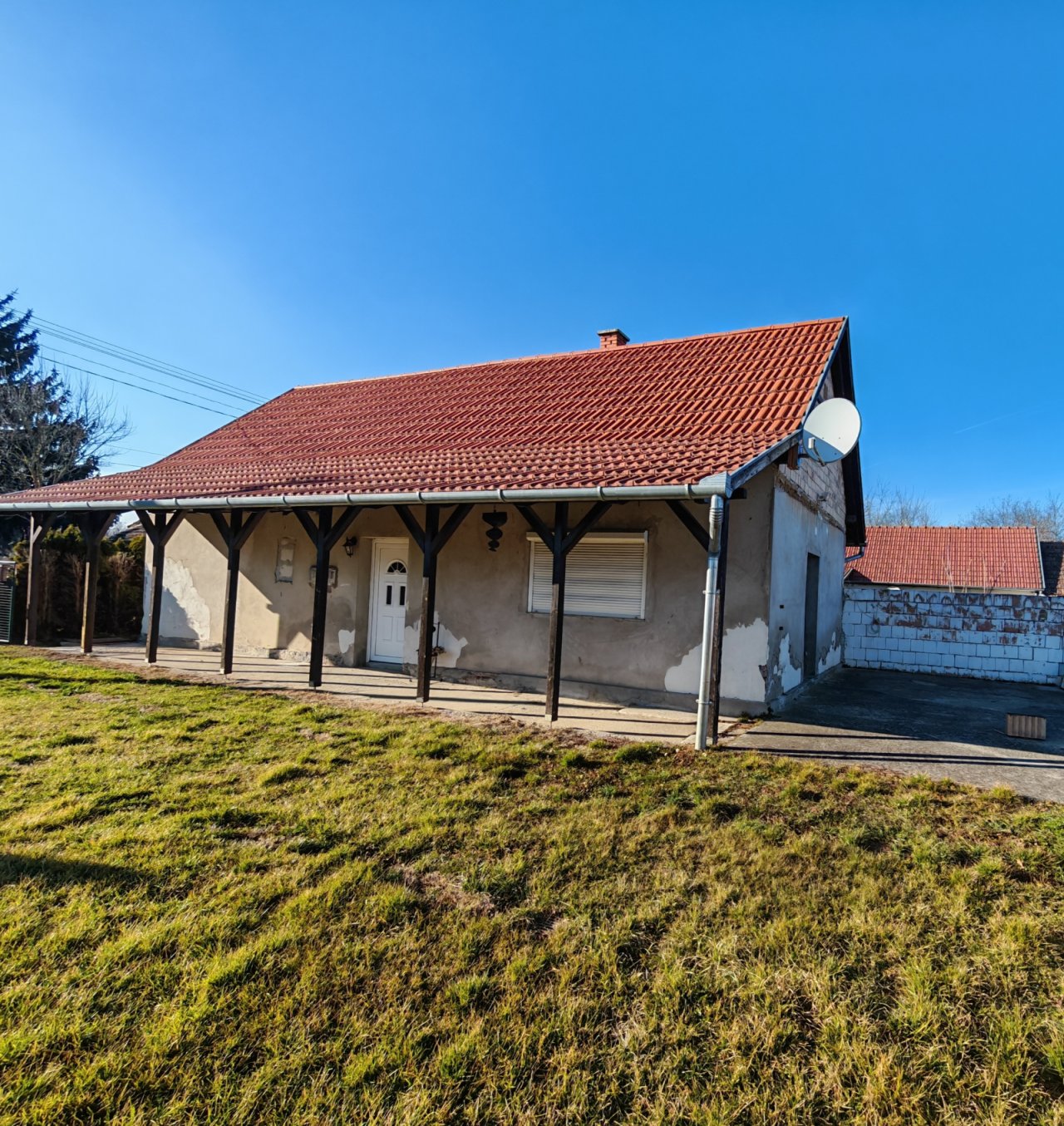 (ABA) Renoviertes Einfamilienhaus in ruhiger, naturnaher Lage mit Doppel-Grundstück (BB2956)