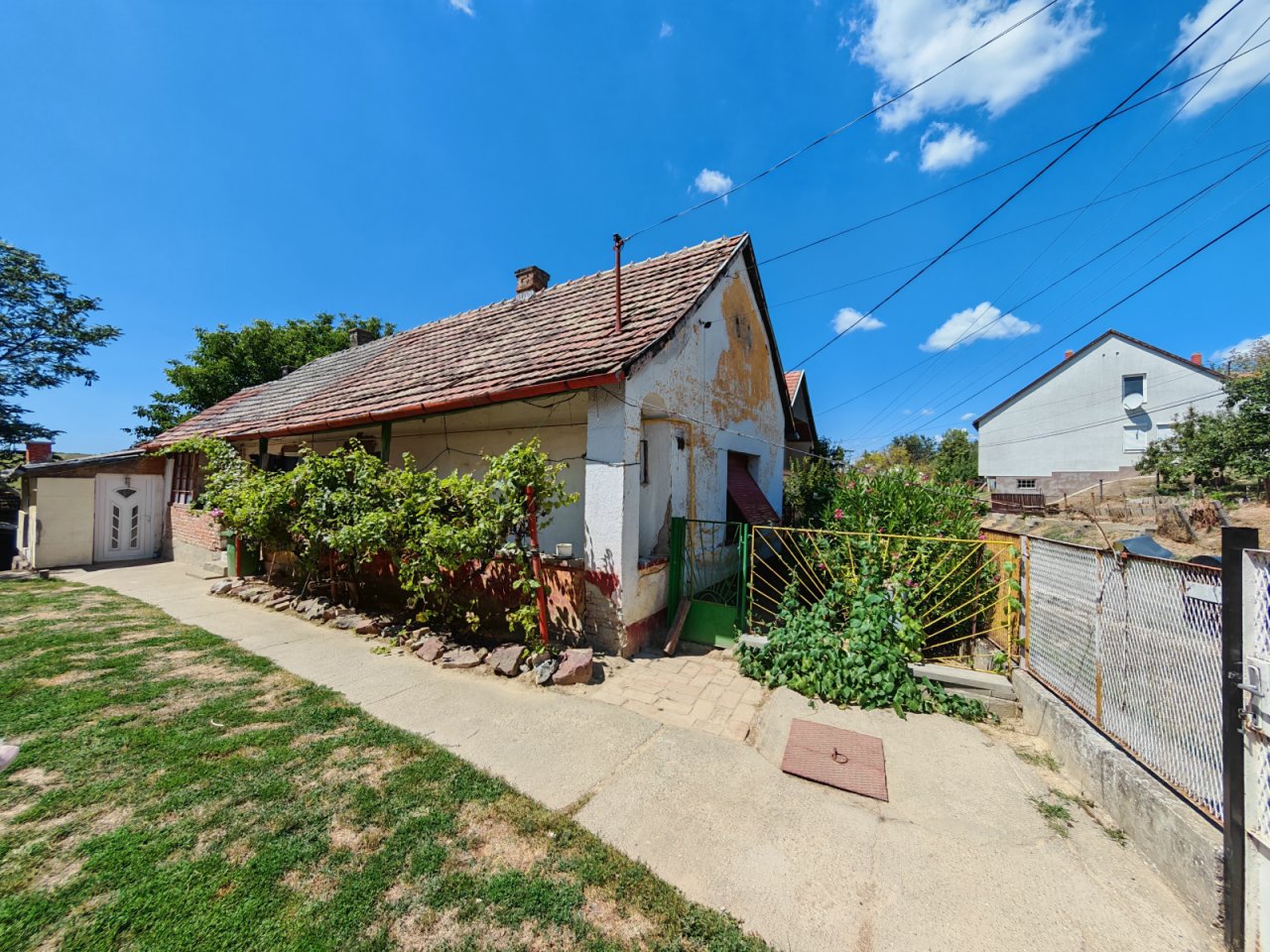 (ACA) Sanierungsbedürftiges Haus in ruhiger Umgebung (BB0578)