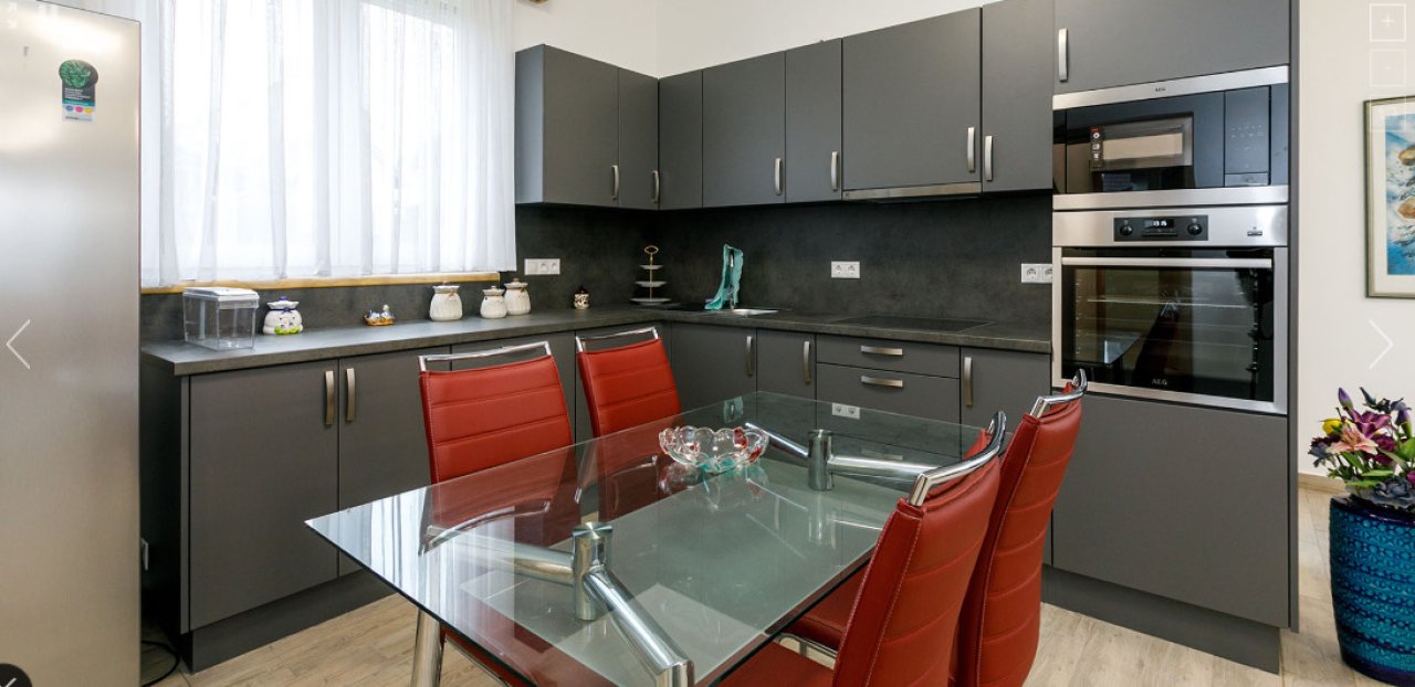 (AAA) Neu erbautes, exklusives Einfamilienhaus (33677)