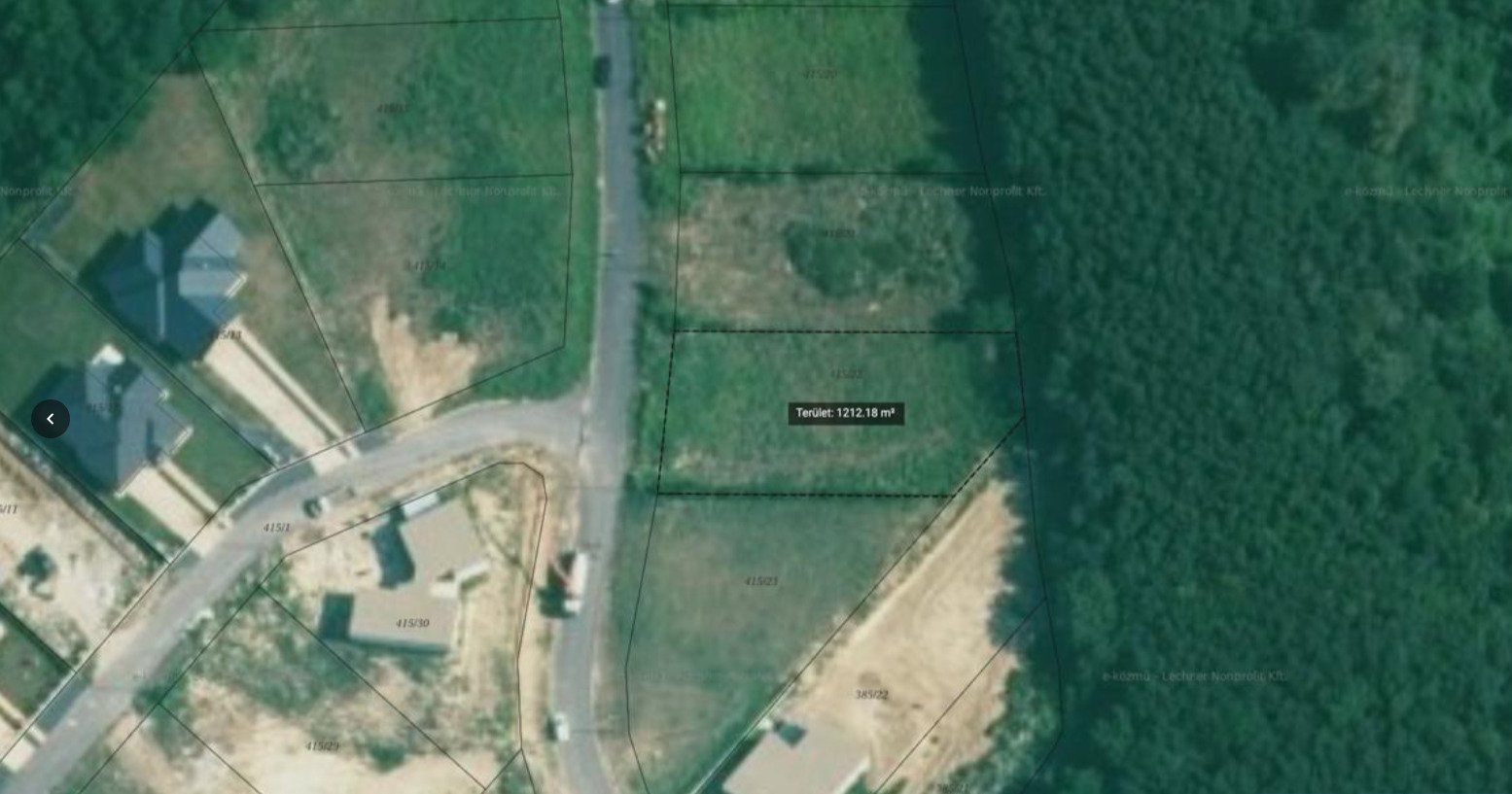 (A-A) Baugrundstück mit Panoramablick auf den Golfplatz