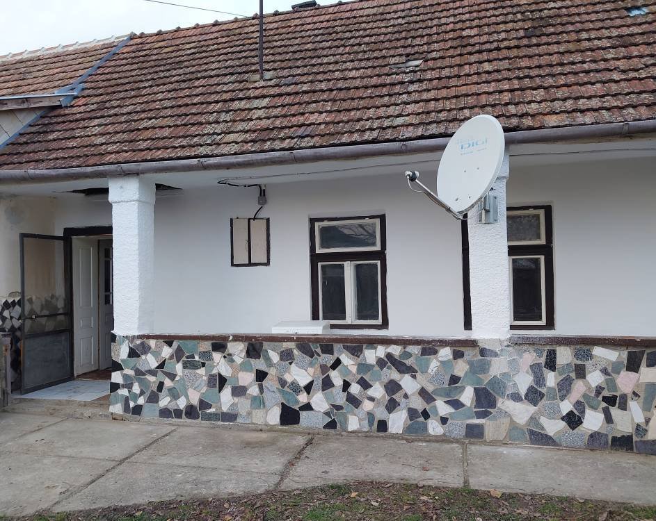 (ABA) Günstige Wohnung in einen Zweifamilienhaus / Wohnkarte möglich!