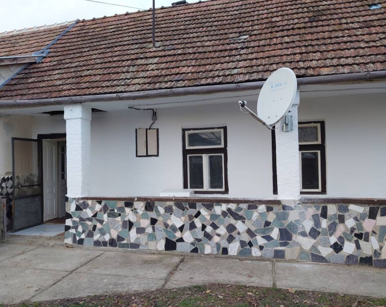 (ABA) Günstige Wohnung in einen Zweifamilienhaus / Wohnkarte möglich! (BKM02-2)