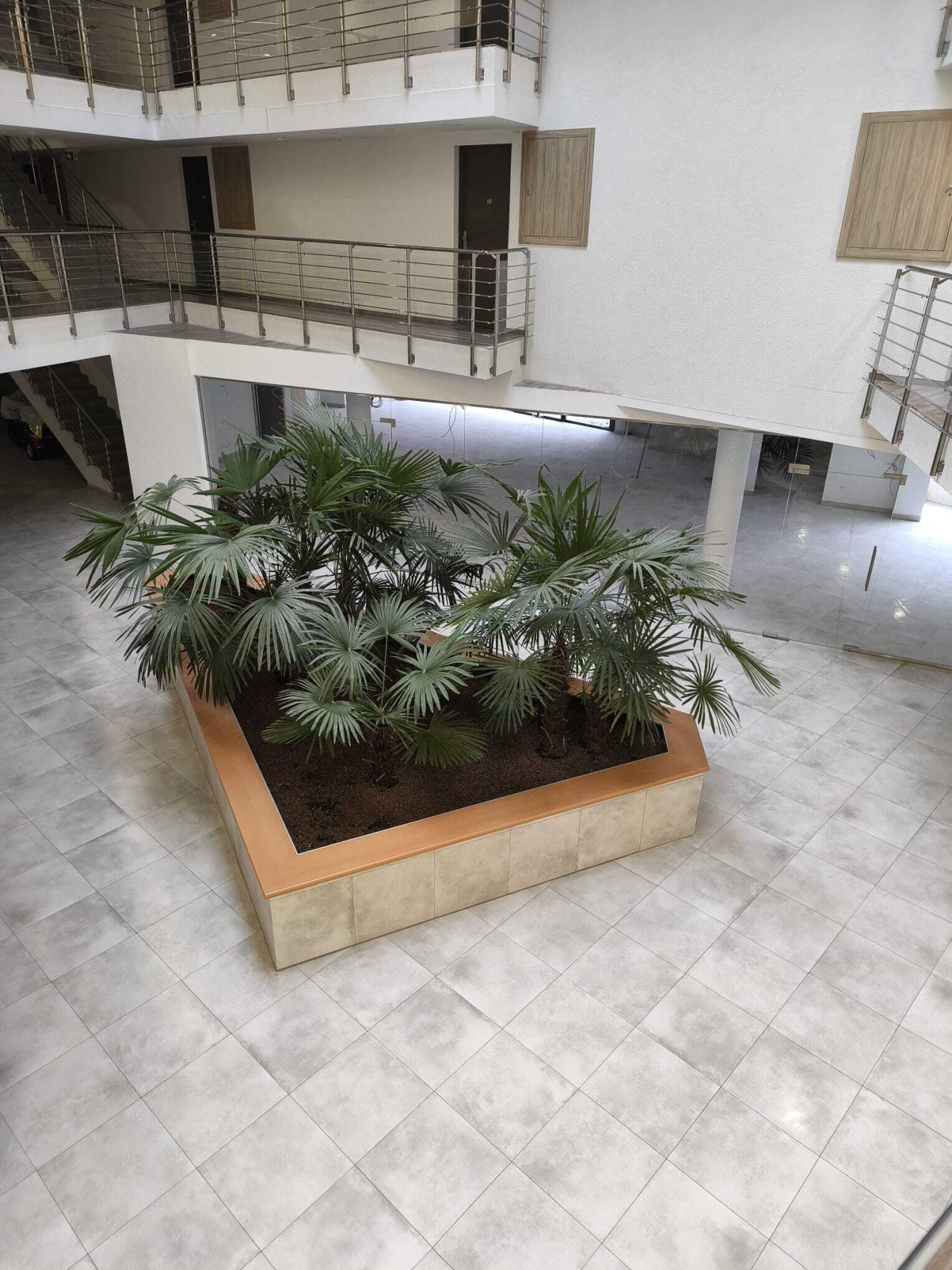 (AAA) Möbelierte Wohnung im Zentrum mit Tiefgaragenplatz (KK054)