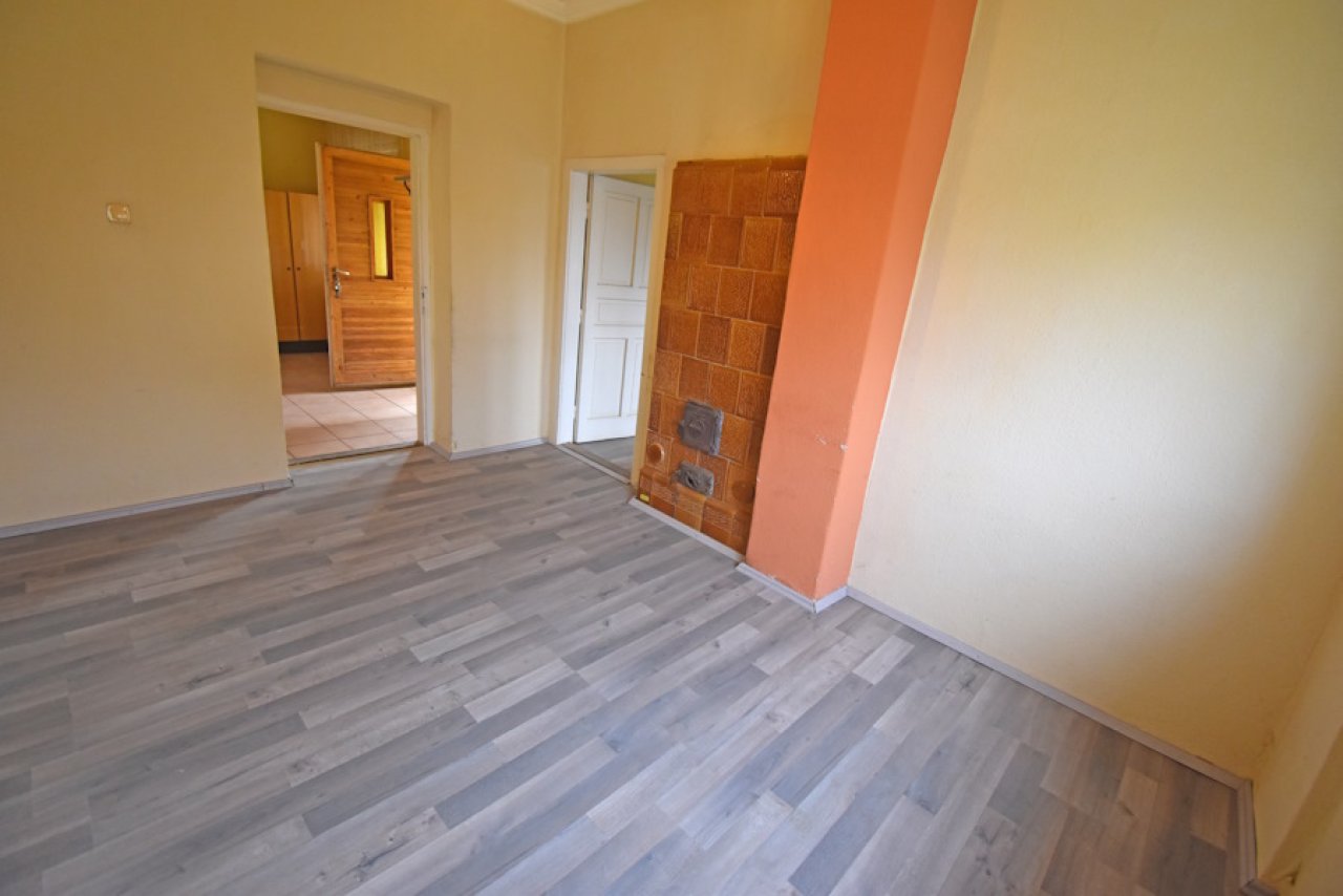 (ABA) Ein gutes Wohnhaus in einer ruhigen und netten Gegend (FER2137)